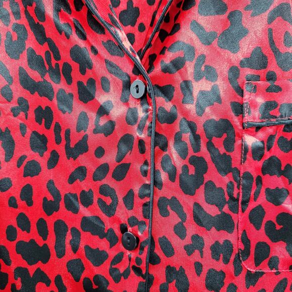 Morgan Taylor Intimates Red Animal Print Satin Oversized Lounge Shirt Women’s XL - Picture 3 of 7